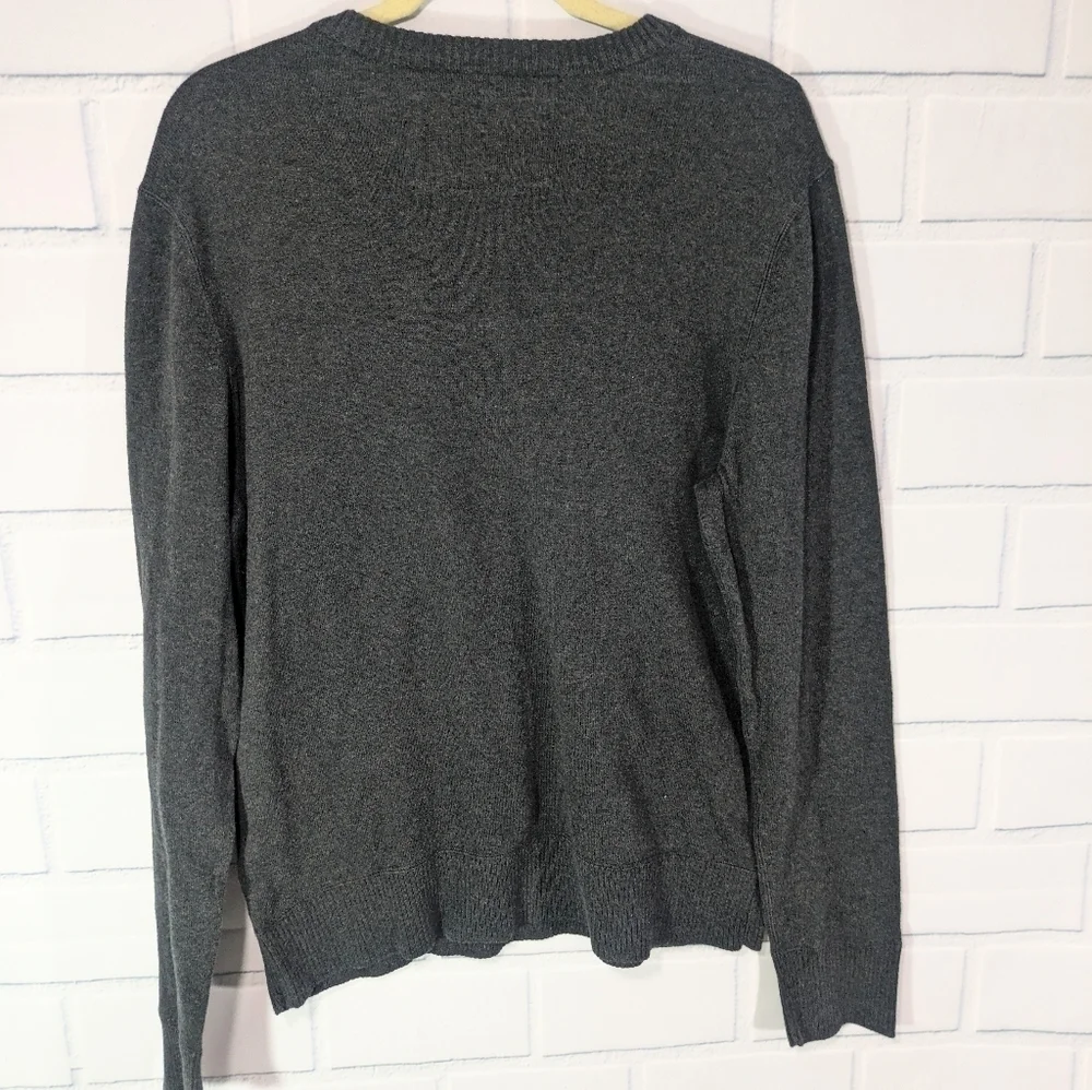 AEO Gray V-Neck Vintage Fot Cotton Sweater